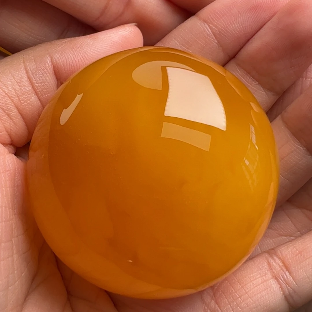 蜜蜡吊坠(不含链)未镶嵌无优化无烤色无补胶无覆膜无辐照无煮蜜