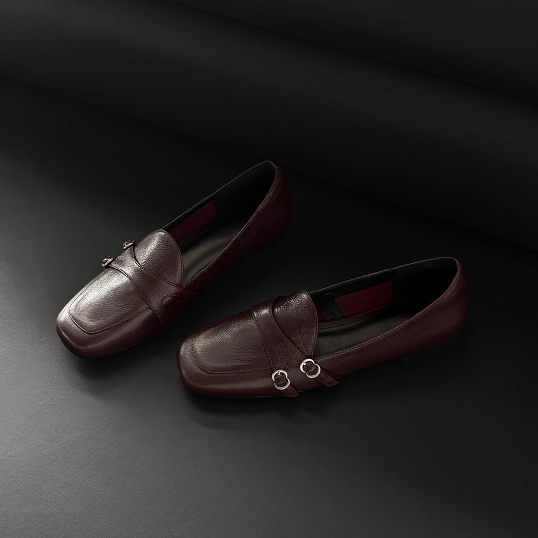 英伦风方头平底乐福鞋女单鞋2025秋季新款复古皮带扣一脚蹬小皮鞋