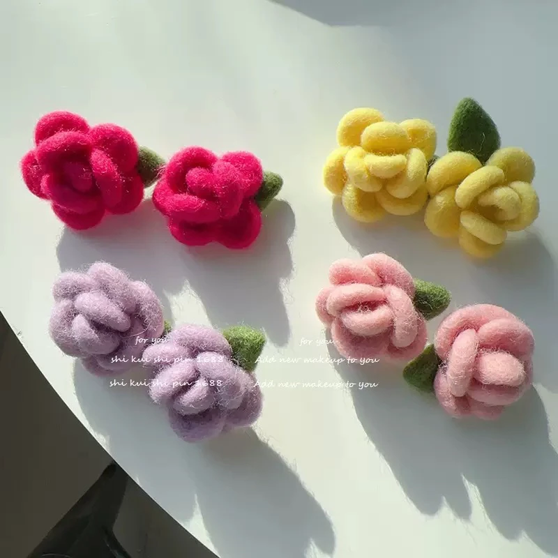 铜合金耳饰 美到心窝复古油画风羊毛毡栀子花耳钉