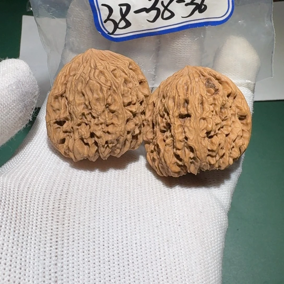文玩核桃把件52号手拨