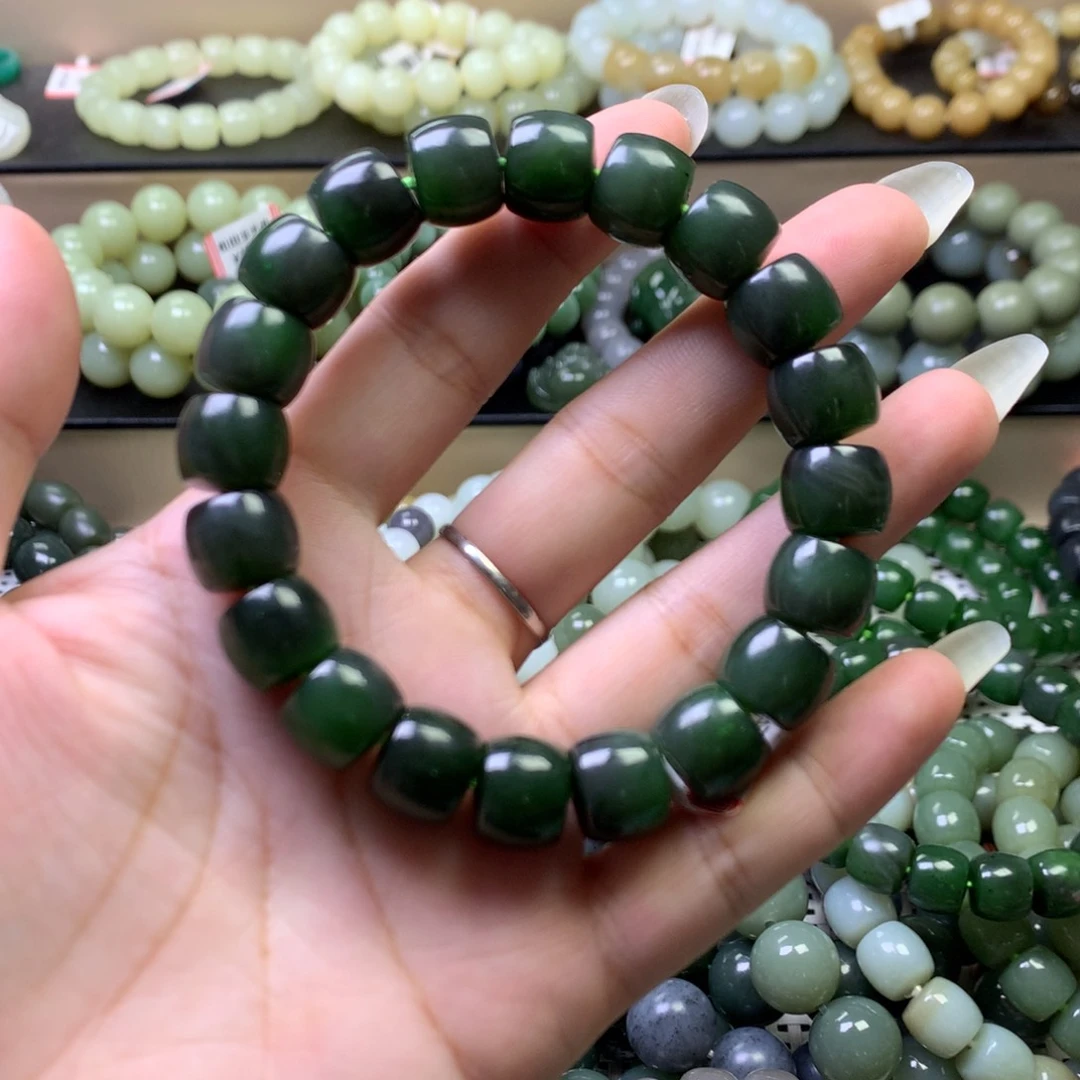 天***行手链未镶嵌和田玉