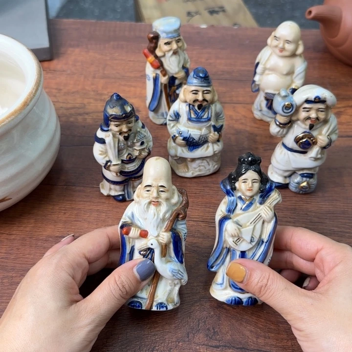 一个陶瓷物件哈哈哈哈