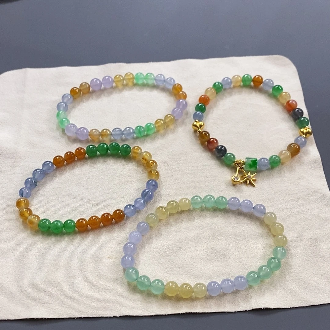 颈饰未镶嵌翡翠每条不同价，发其一