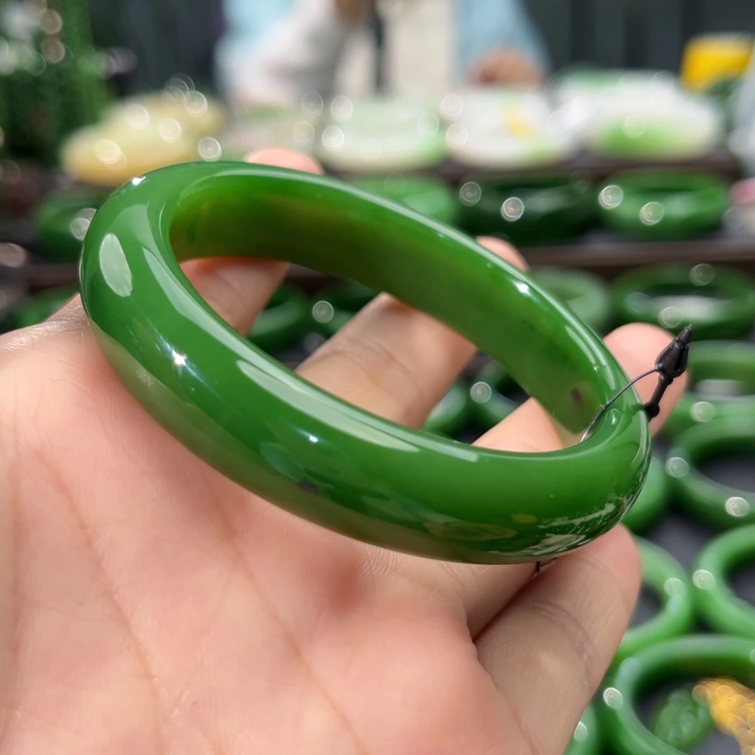 未镶嵌手镯和田玉（碧玉）