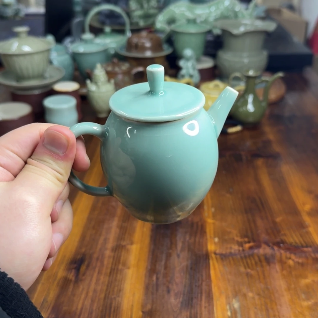 小仲龙泉青瓷微瑕7314