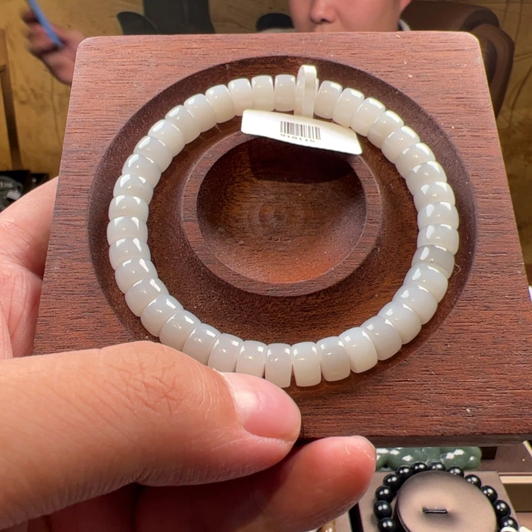 和田玉未镶嵌吊坠(不含链)