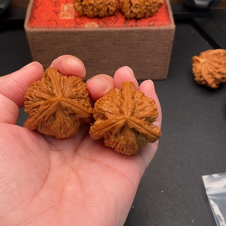 不***达把件文玩核桃白奔