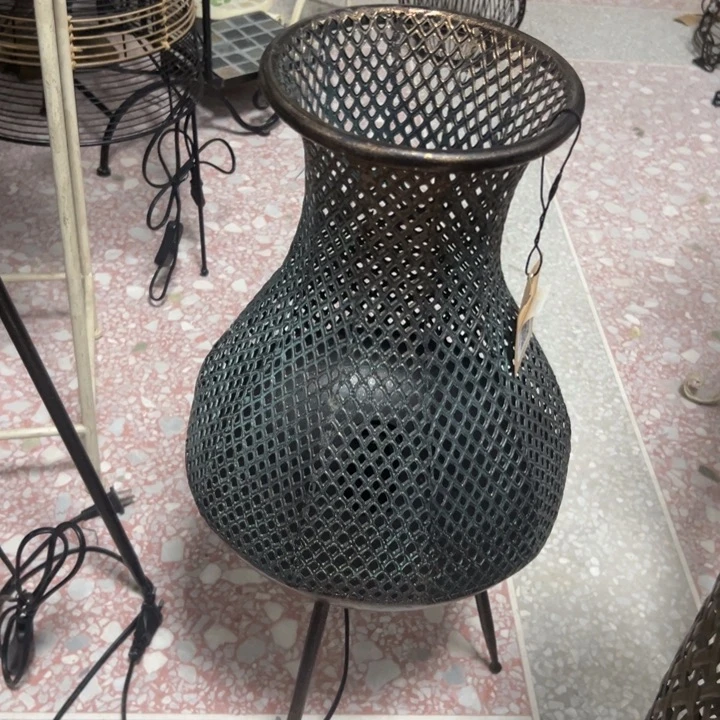 台灯默认瑕疵 不退不换