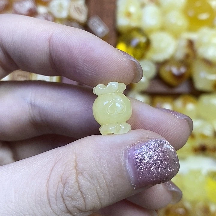 橄榄核吊坠小糖果
