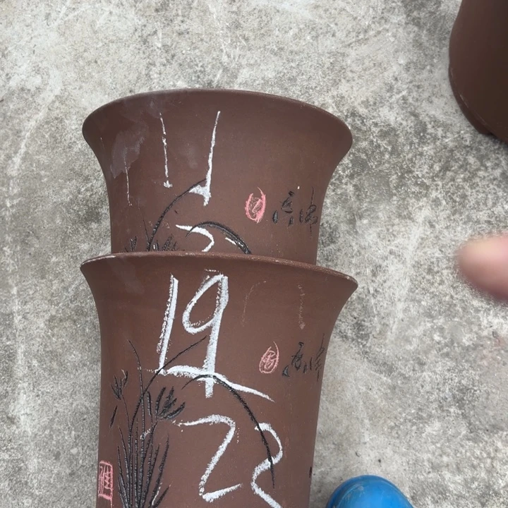 花盆紫砂紫砂的颜色