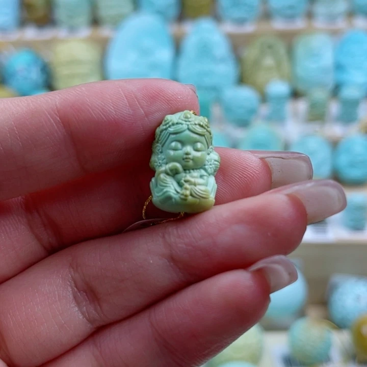 绿松石未镶嵌珠宝奇石