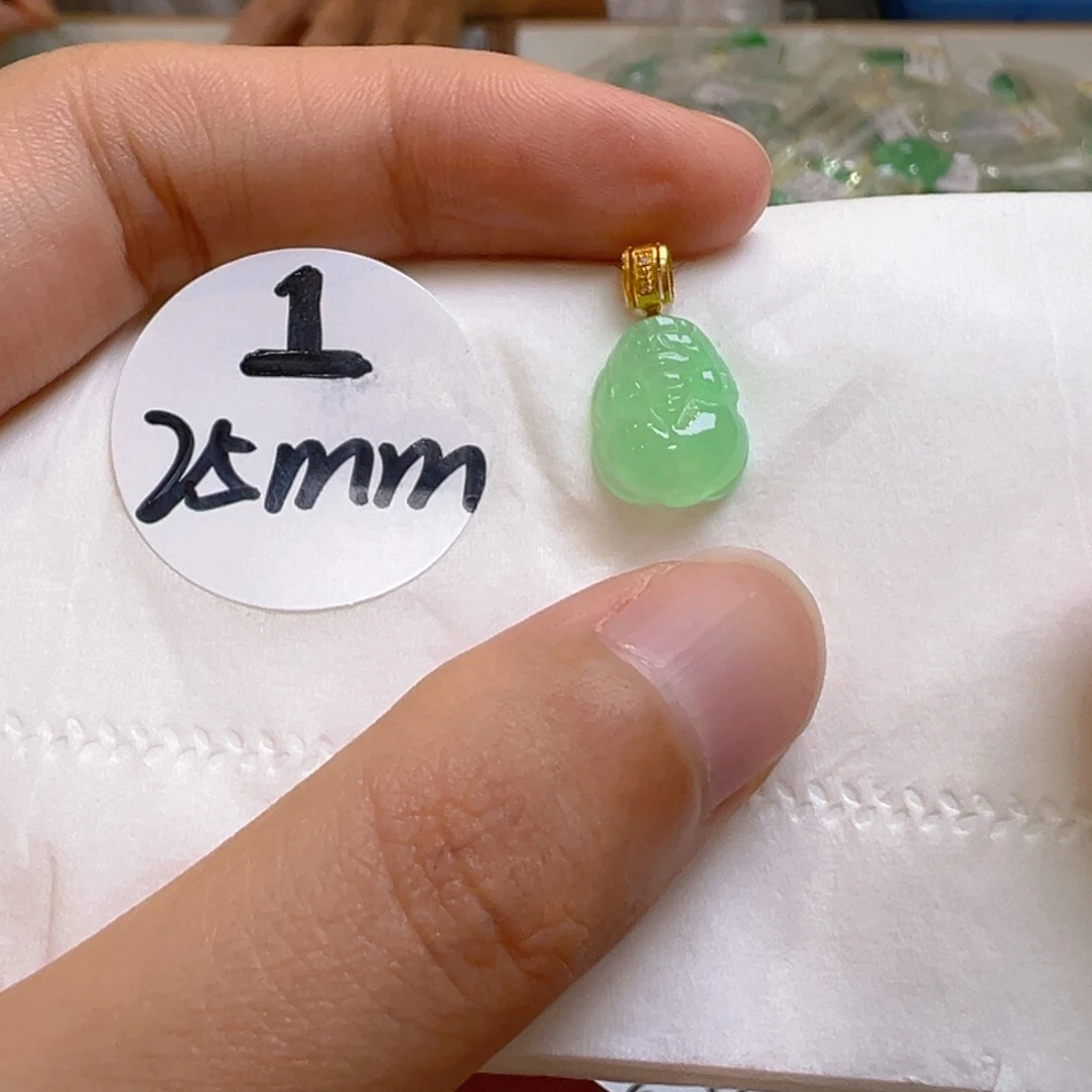 吊坠(不含链)18K金镶嵌翡翠