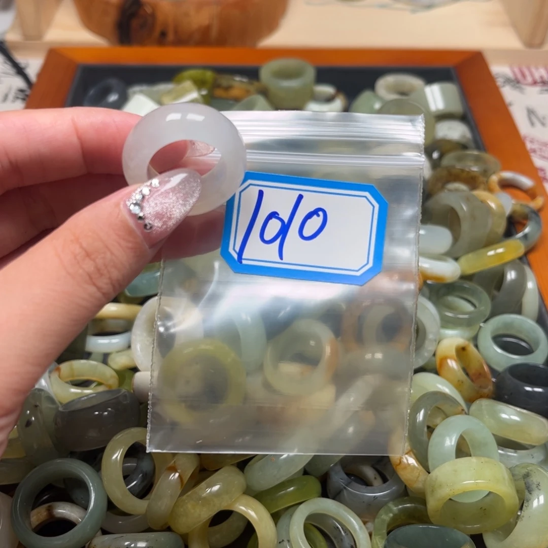 嗯***嗯蛇纹石玉未镶嵌珠宝奇石