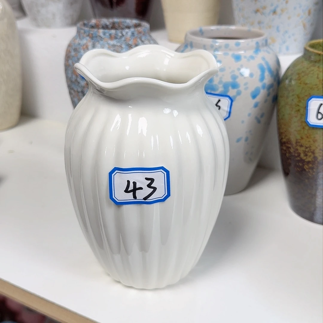 瓶43号白色小胖陶瓷高16厘米一个