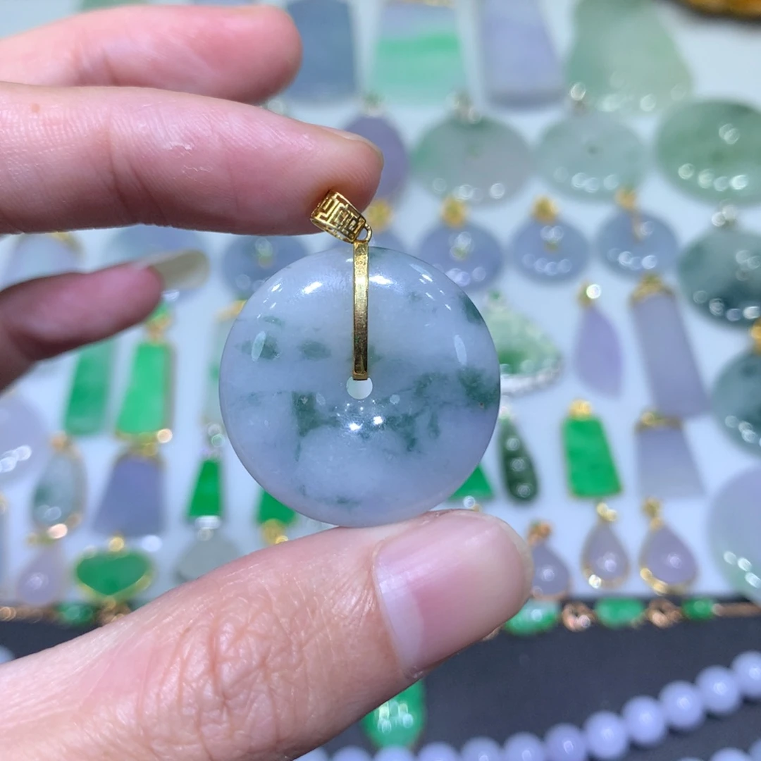 翡翠吊坠(不含链)18K金镶嵌