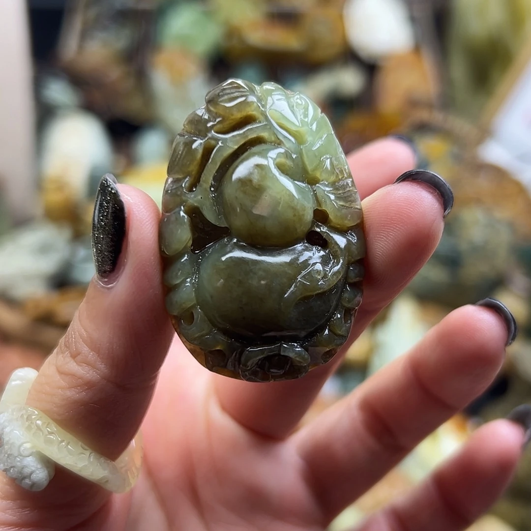 颈饰未镶嵌岫岩老玉（透闪石质玉）老玉葫芦