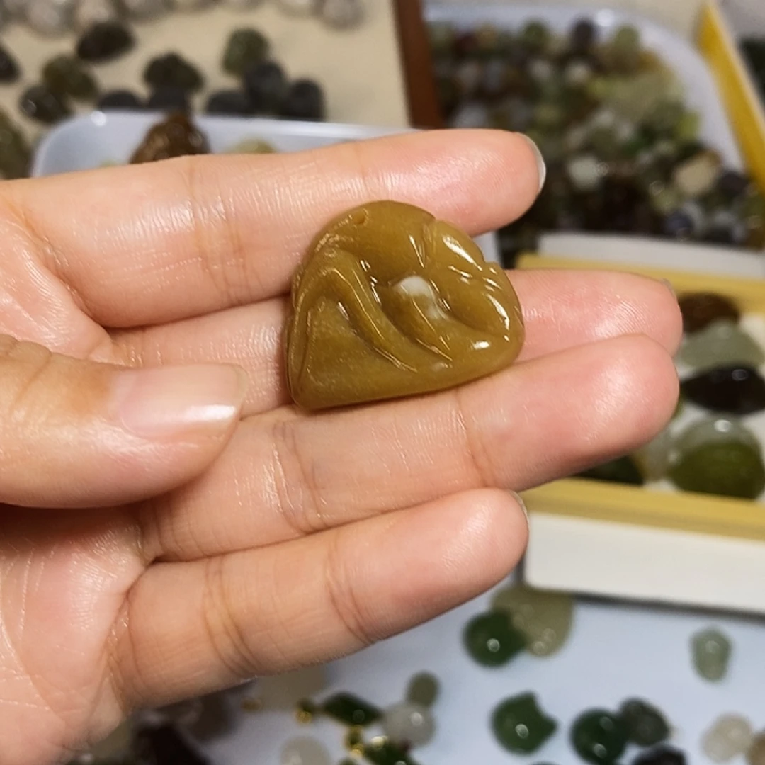 和田玉未镶嵌手链微瑕有棉特价不退不换