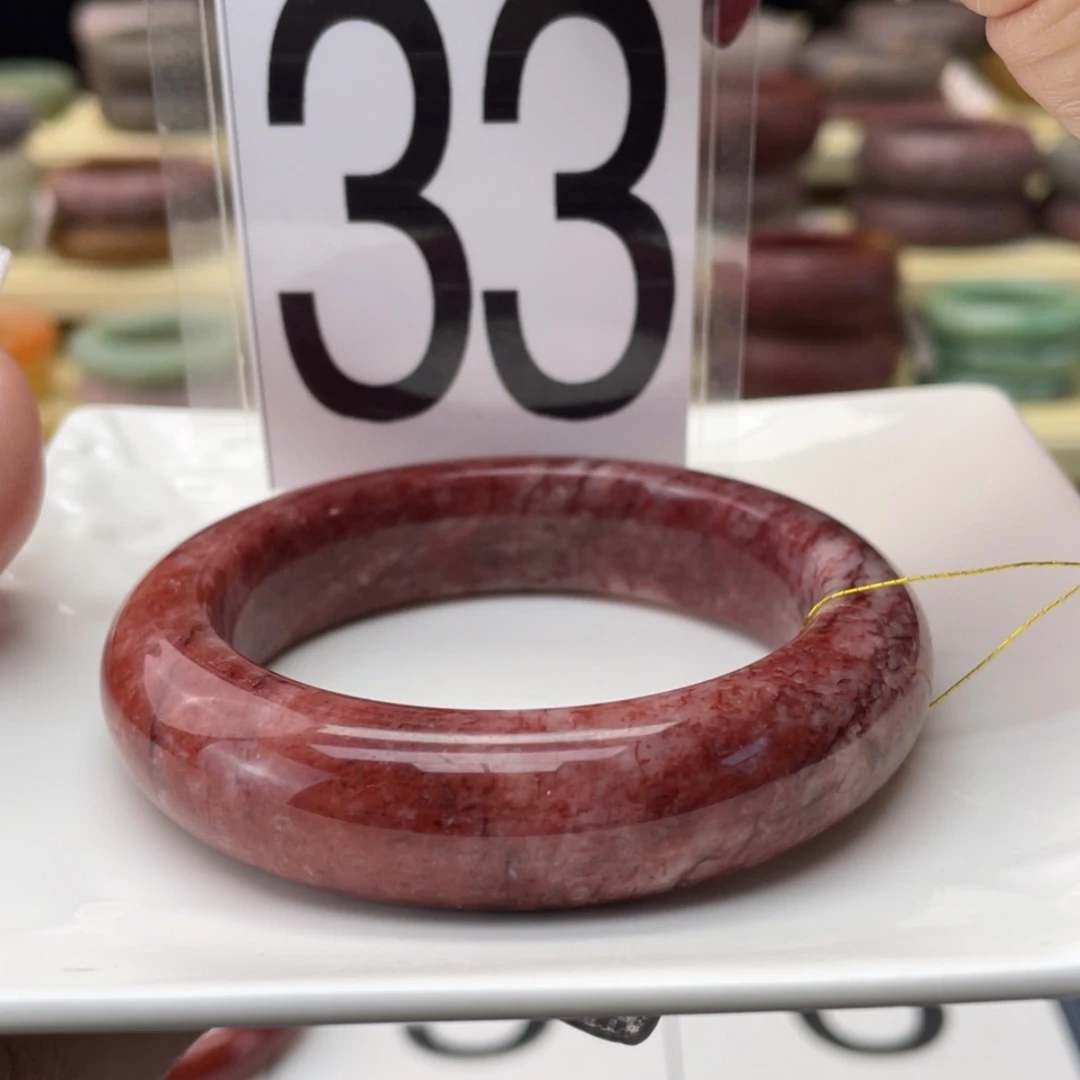 【闪购商品】石英质玉手镯未镶嵌