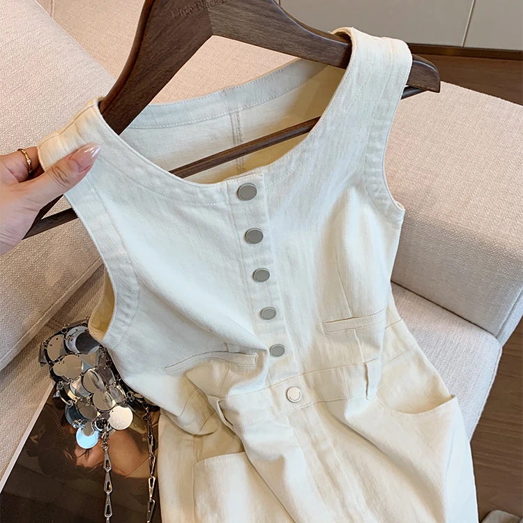 米白色小香风无袖背心连衣裙女夏新款高级感法式气质牛仔短款裙子