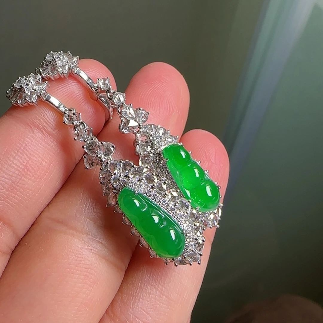 翡翠18K金镶嵌耳饰天然翡翠