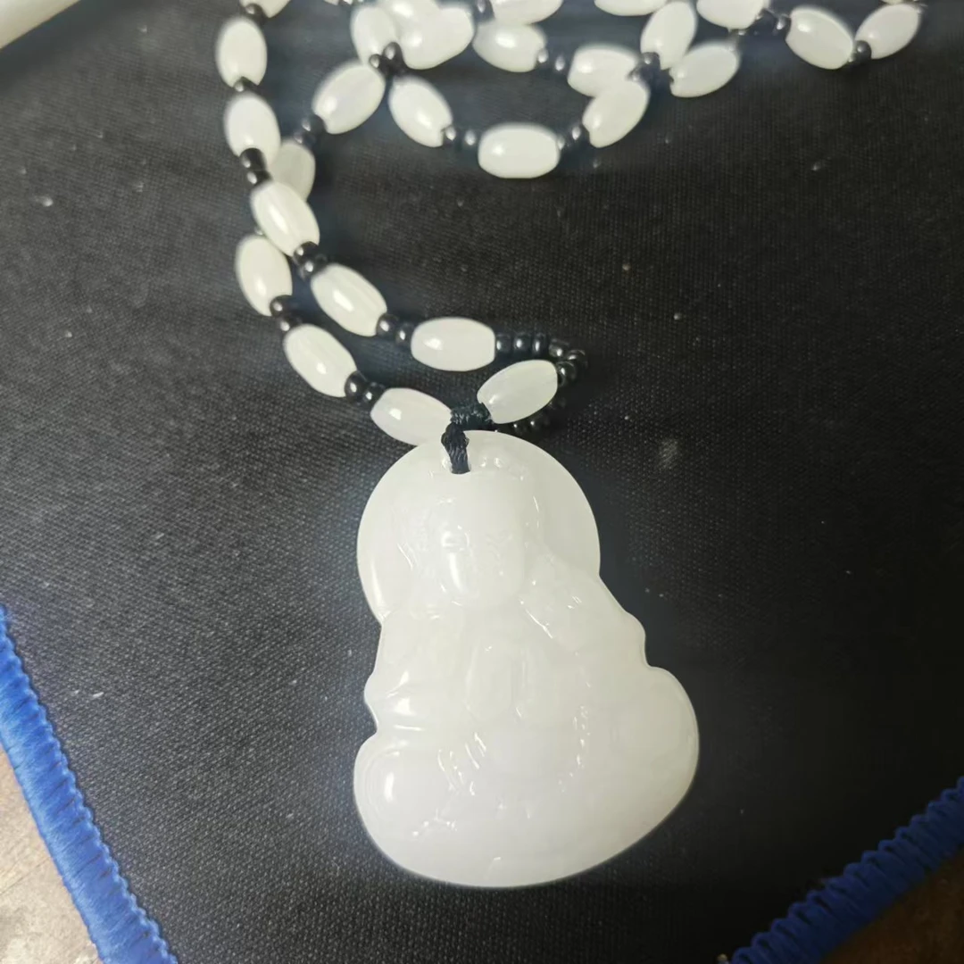 A1588白翡翠观音吊坠