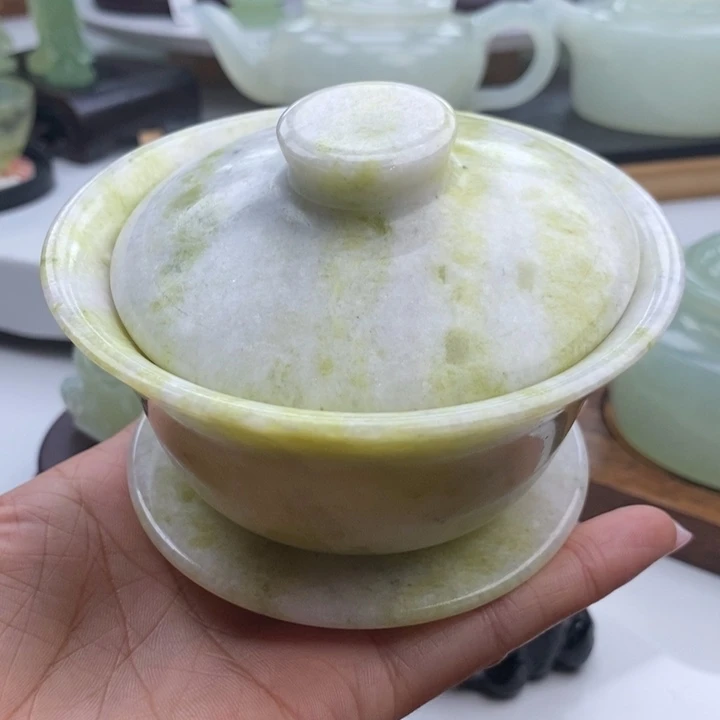 岫玉未镶嵌四大名玉盖碗