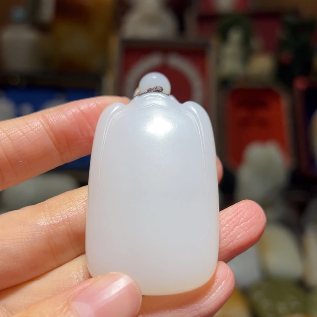 D***i和田玉未镶嵌挂件