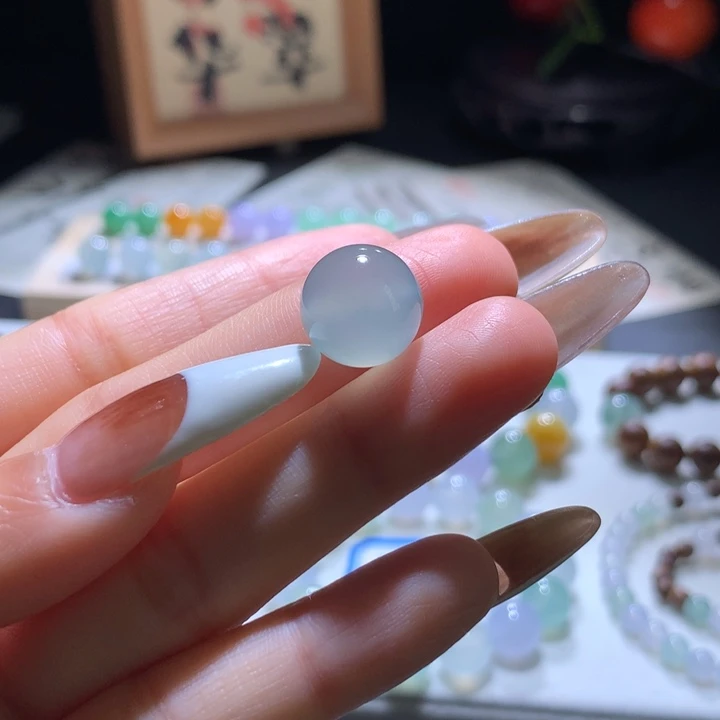 翡翠散珠12.7嫩绿珠子