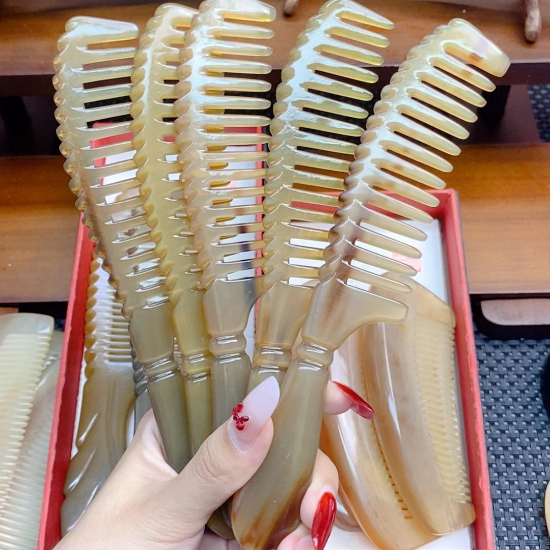 纯手工制作纯牛角梳子