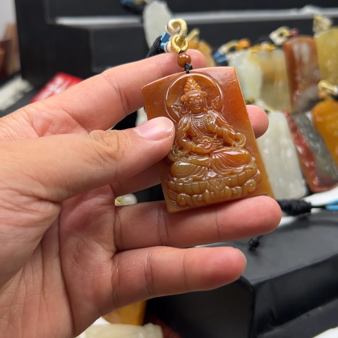 石英质玉（黄龙玉）未镶嵌多样性发货，发其一