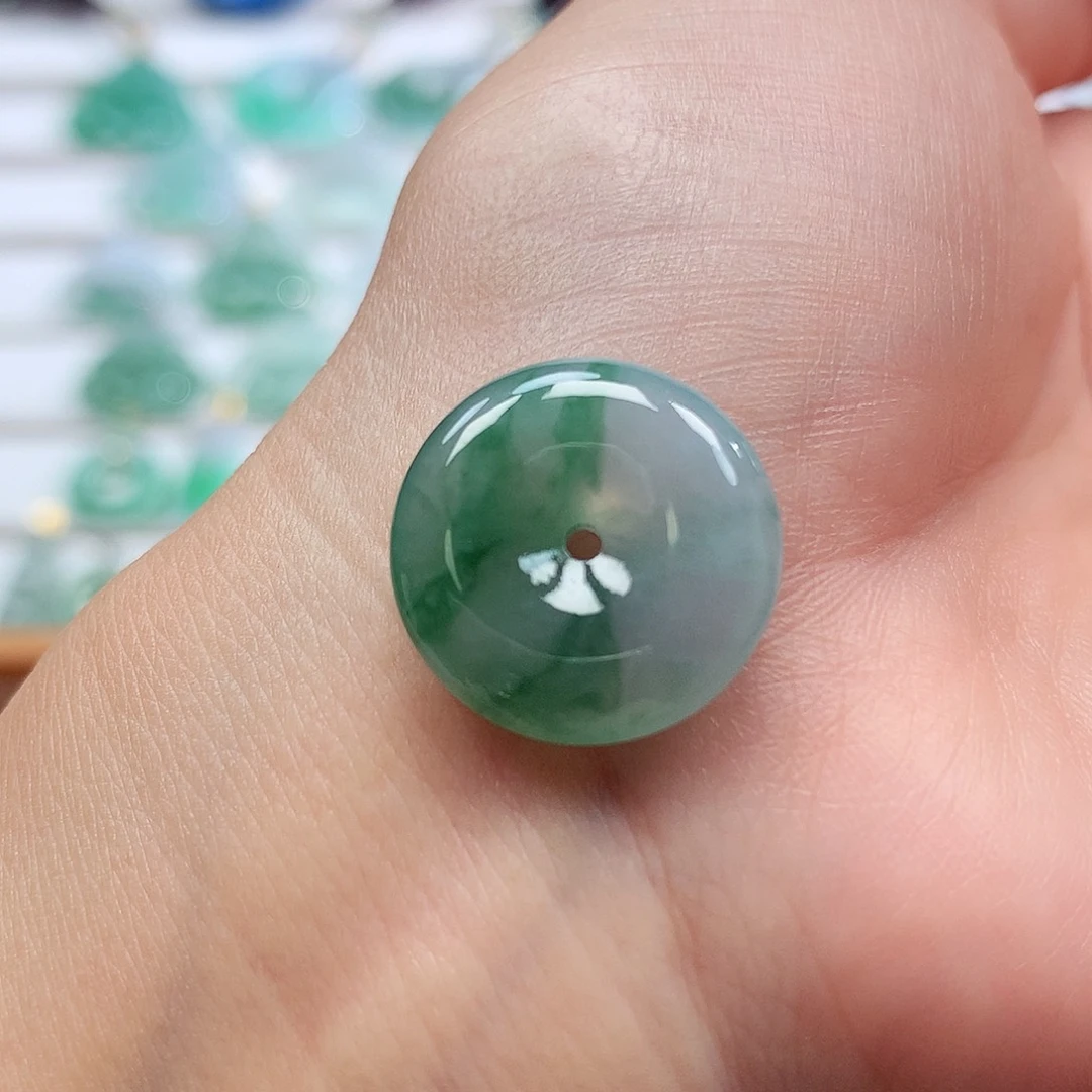 翡翠未镶嵌吊坠(不含链)18.2-4.6