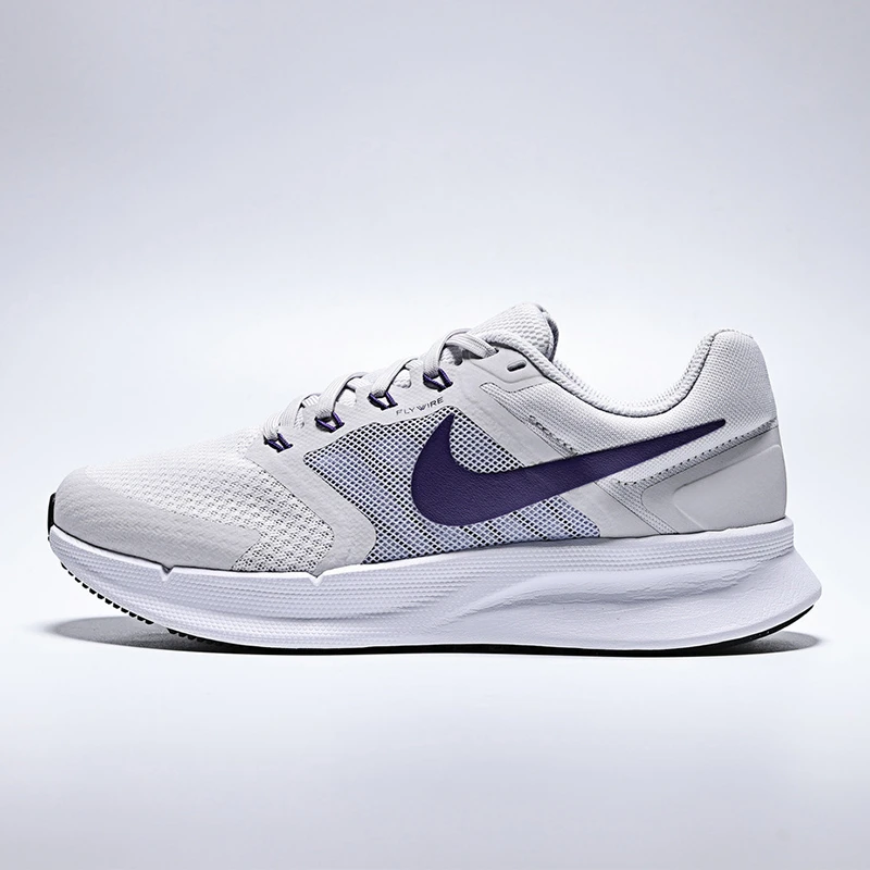NIKE耐克女鞋W NIKE RUN SWIFT 3运动训练流光风跑步鞋DR2698-014