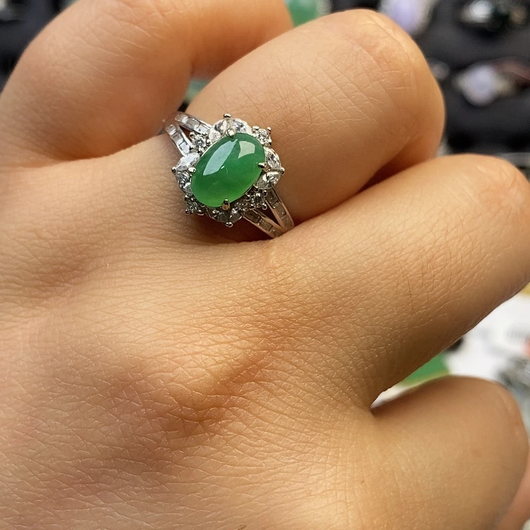 翡翠未镶嵌戒指翡翠