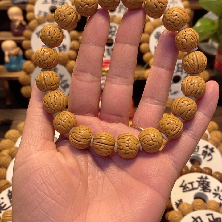 【闪购商品】大*?桃核树王核桃手串