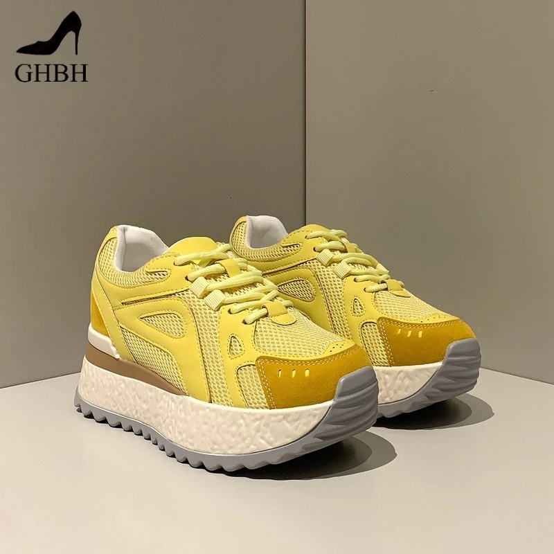 小个子内增高女鞋秋款复古舒适厚底增高欧美阿甘运动鞋潮