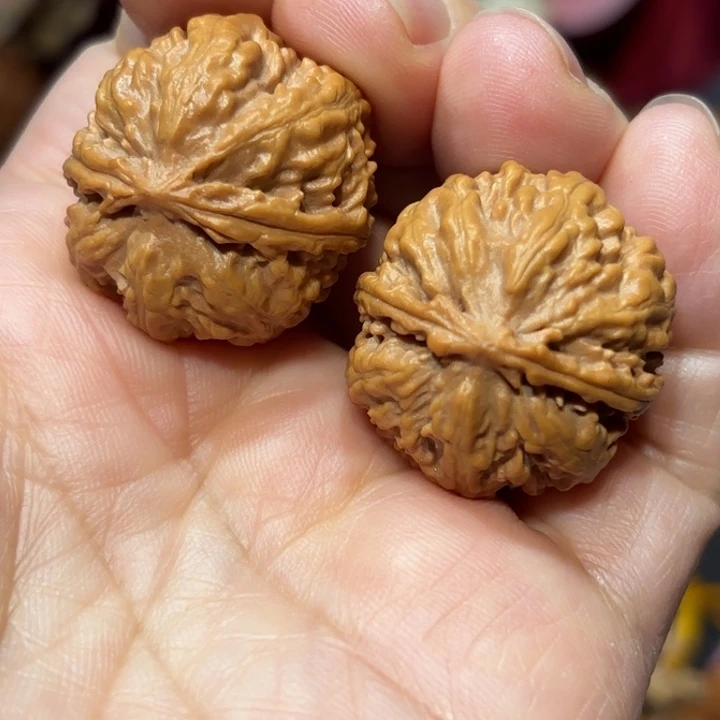 文玩核桃吊坠云朵420