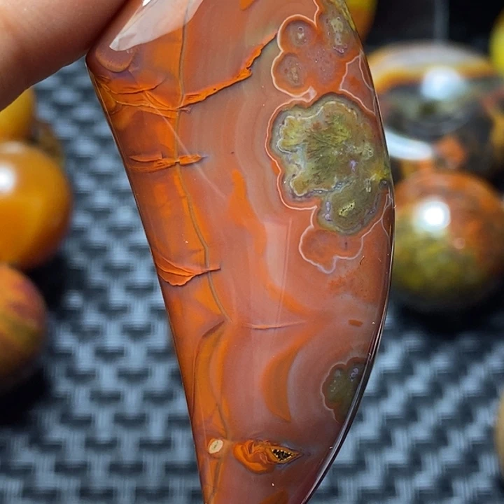 玛瑙/玉髓颈饰足铂镶嵌