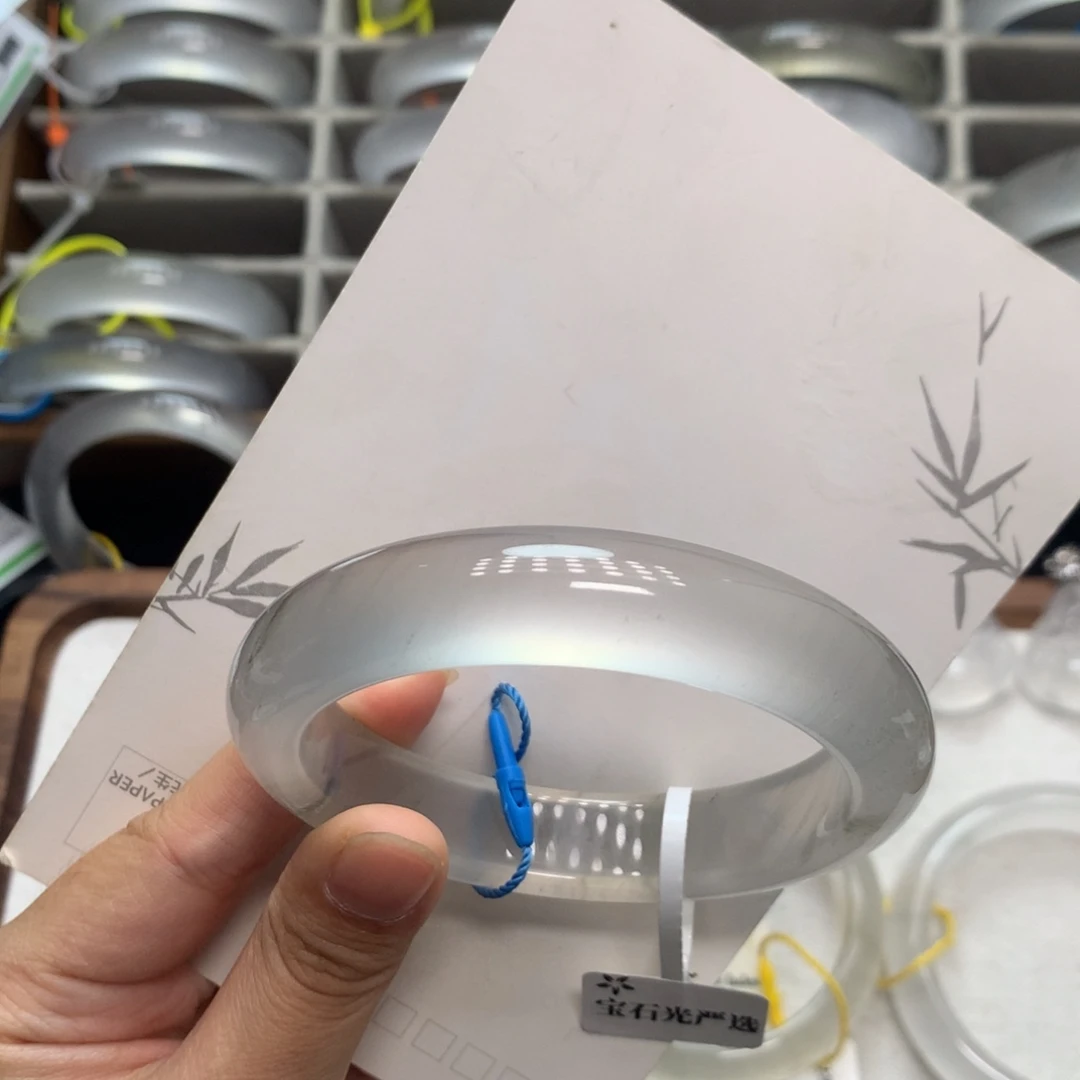 石英质玉未镶嵌手镯7A60.5