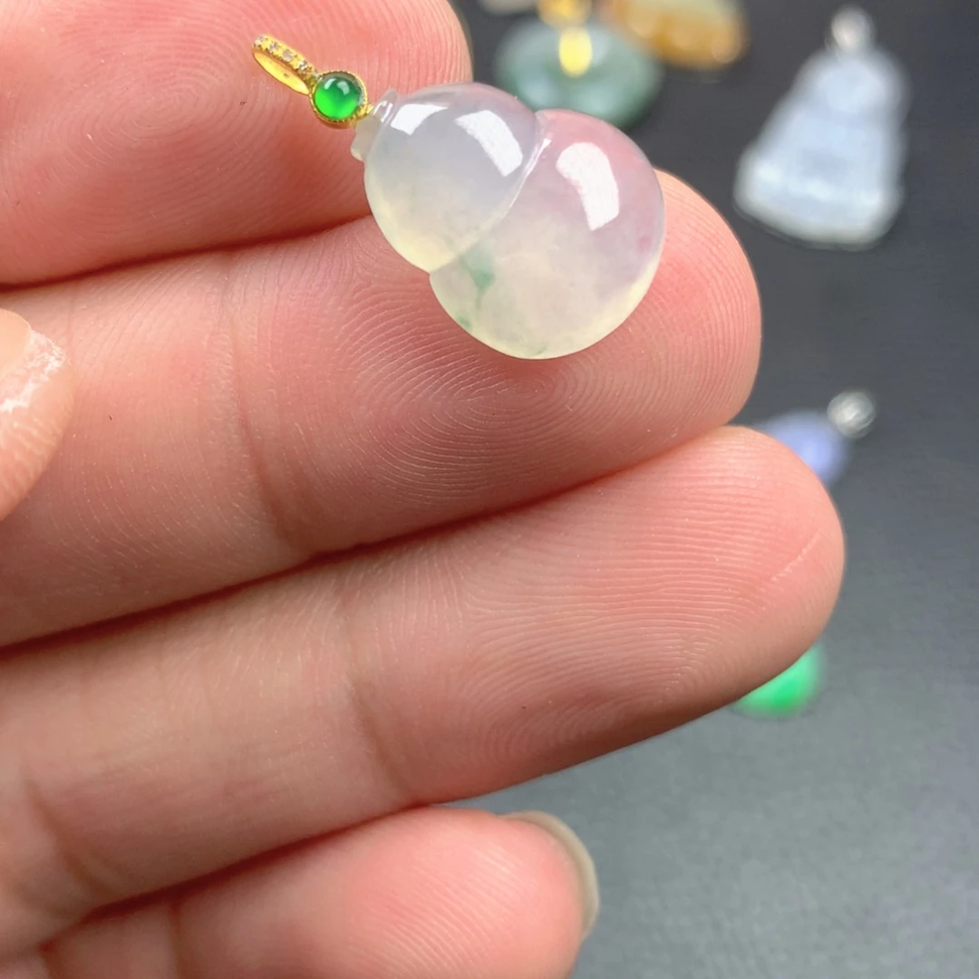 【闪购商品】颈饰18K金镶嵌翡翠翡翠