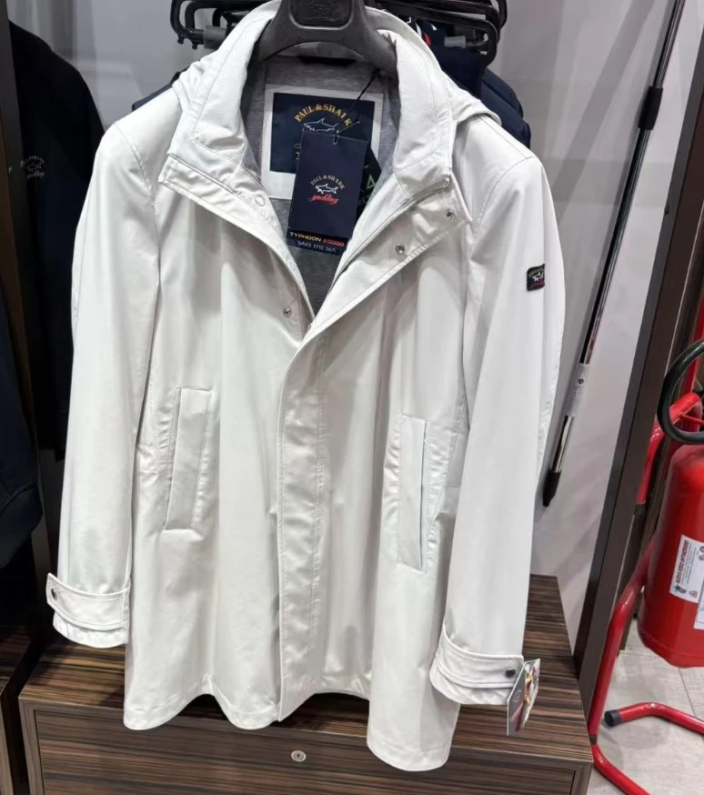 保鲨 不退换  台风20000浅卡其色风衣 下单联系客服