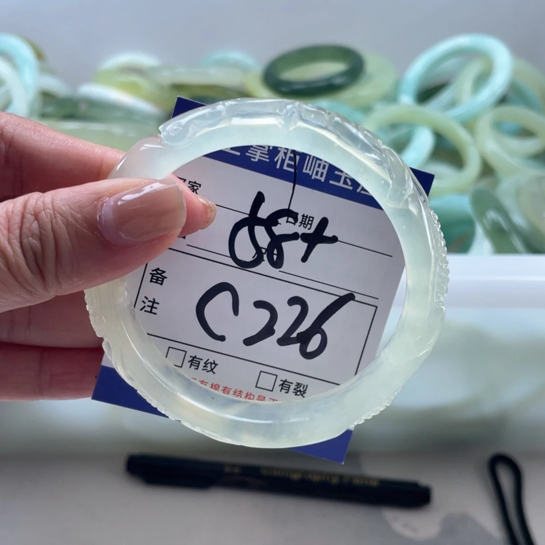 岫玉未镶嵌手镯手镯