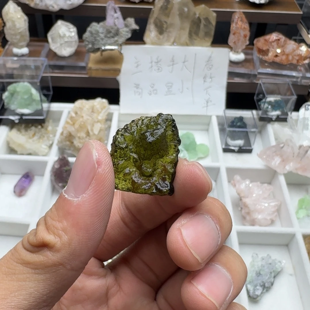 未镶嵌水晶珠宝半成品