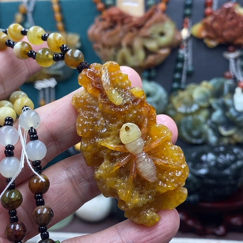 【闪购商品】蛇纹石玉未镶嵌吊坠