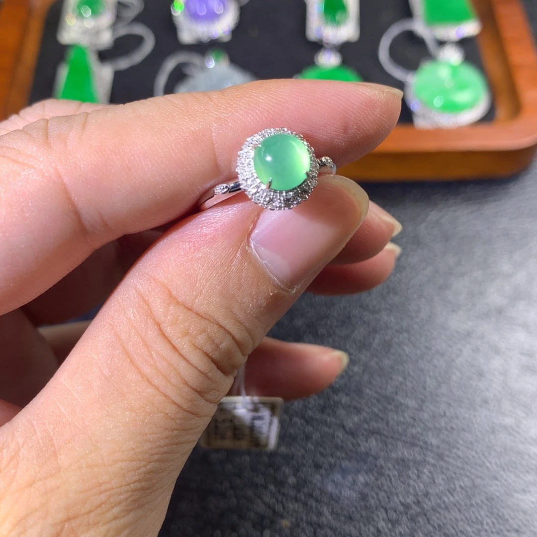 …***心翡翠18K金镶嵌戒指翡翠