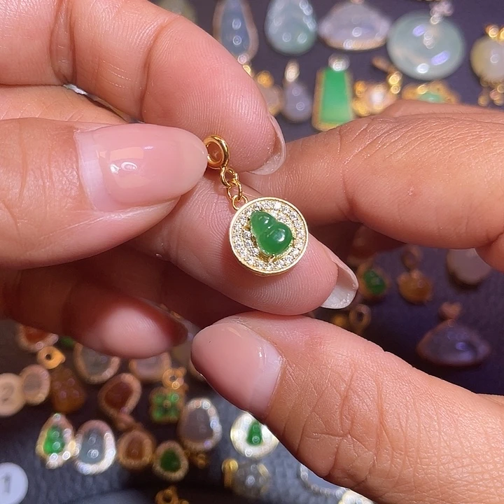 翡翠银S925镶嵌颈饰