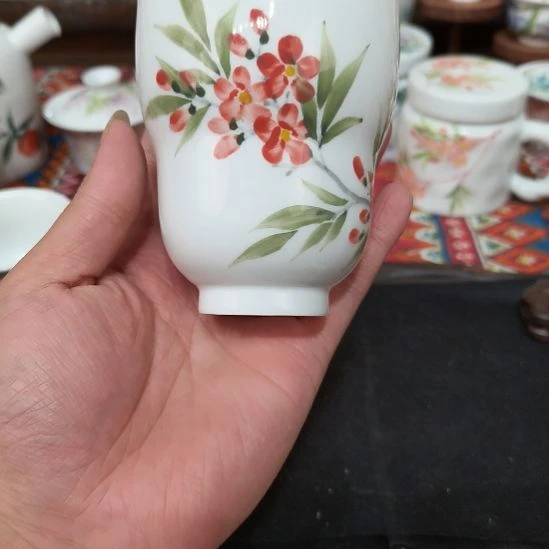 摆件陶瓷景德镇手工手绘高温瓷器