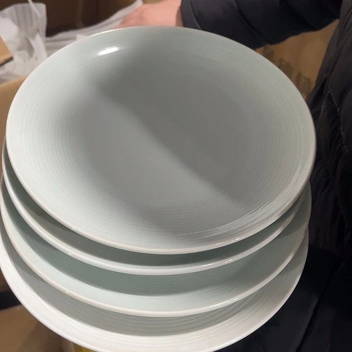 瓷片青瓷八英寸圈圈盘四个，微瑕包邮