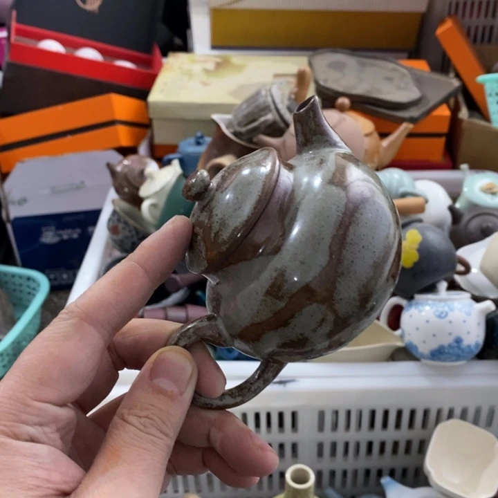 陶瓷艺术品及陶瓷壶
