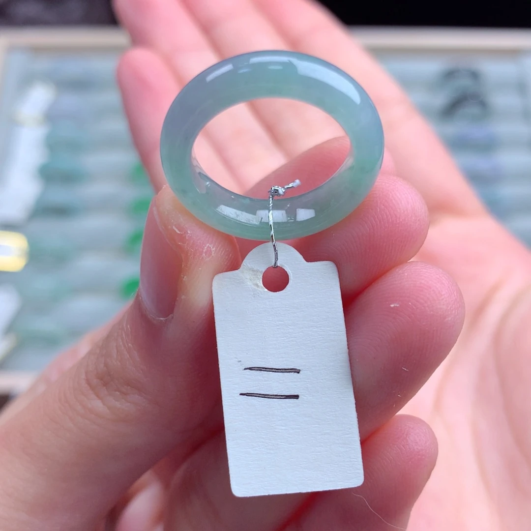 翡翠戒指未镶嵌天然