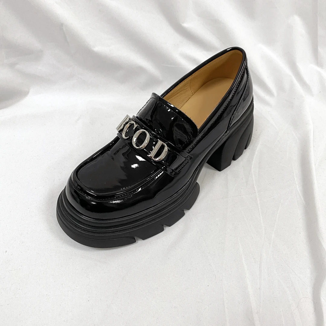 漆牛皮英伦风乐福鞋女单鞋时尚休闲小皮鞋4110413